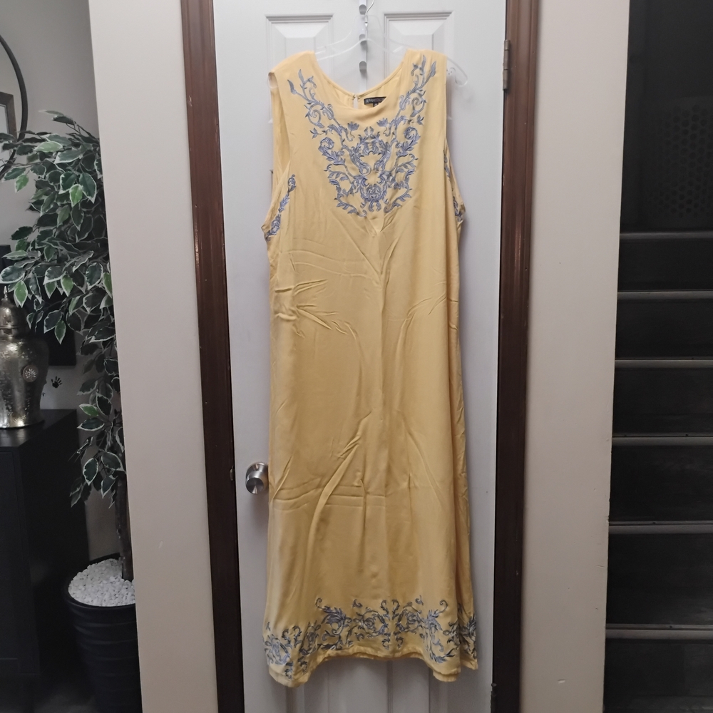 The Pyramid Collection Yellow Maxi Dress with Blue Details